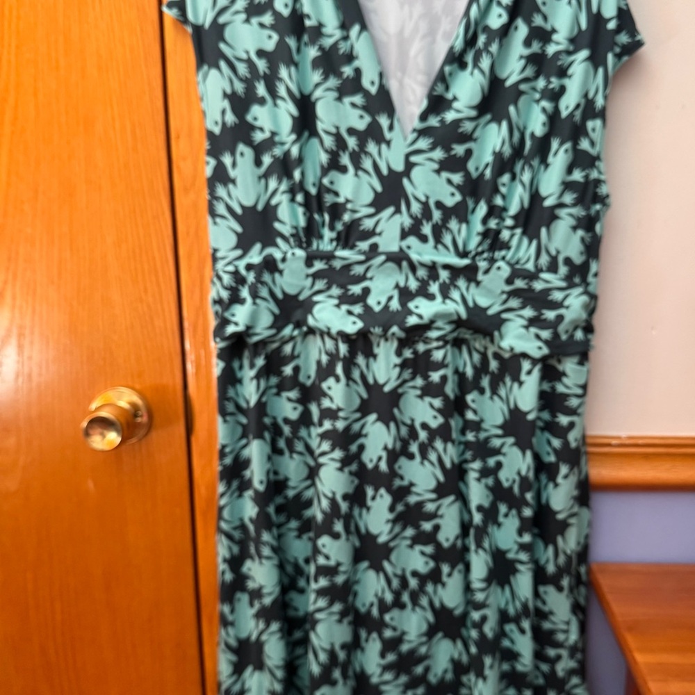 Floral V-Neck Midi Dress in Mint Green and Dark Teal